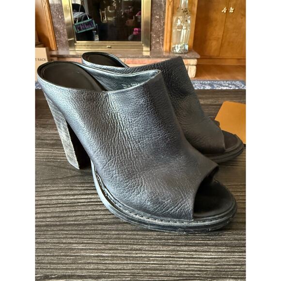 Chinese Laundry Black Leather Peep Toe Heels Sz. 7 - Picture 5 of 7